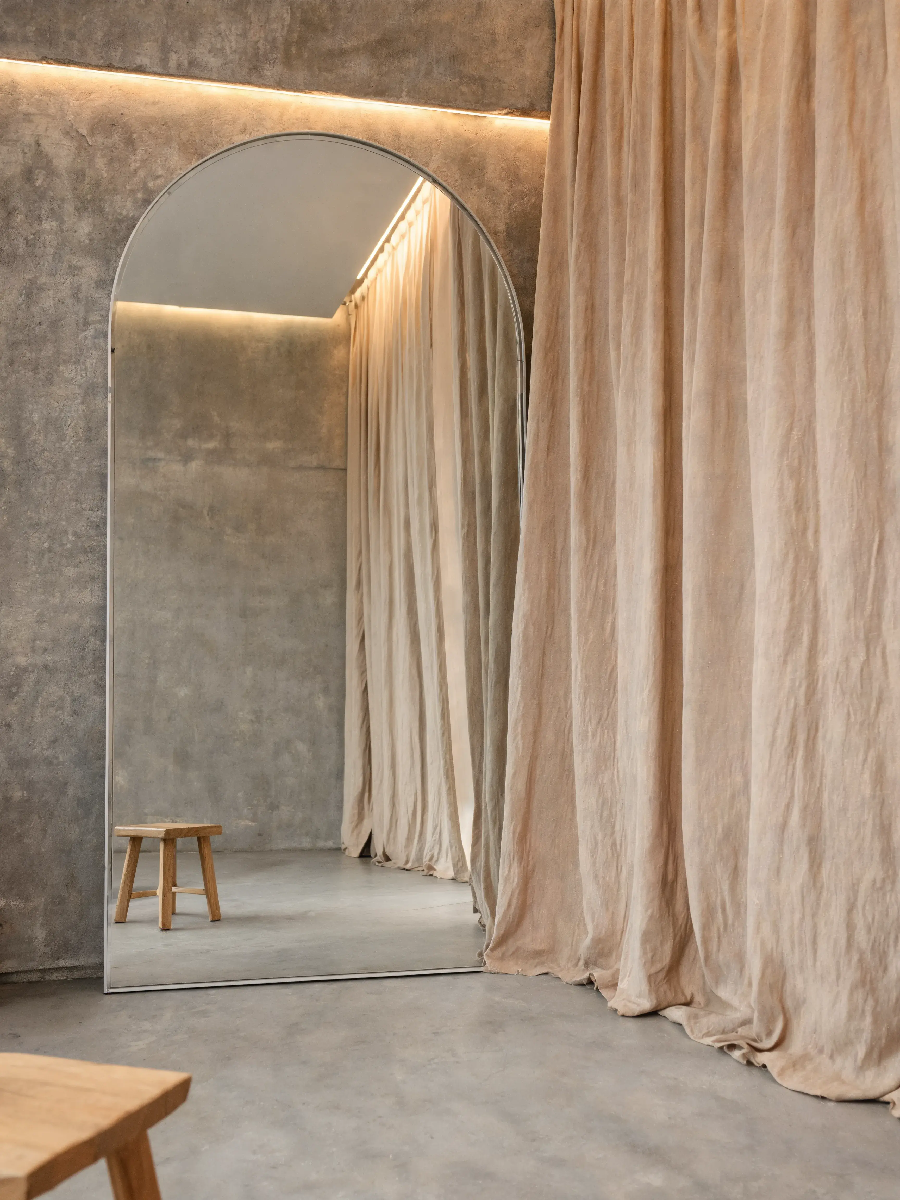 Cabine essayage miroir arche rideau lin