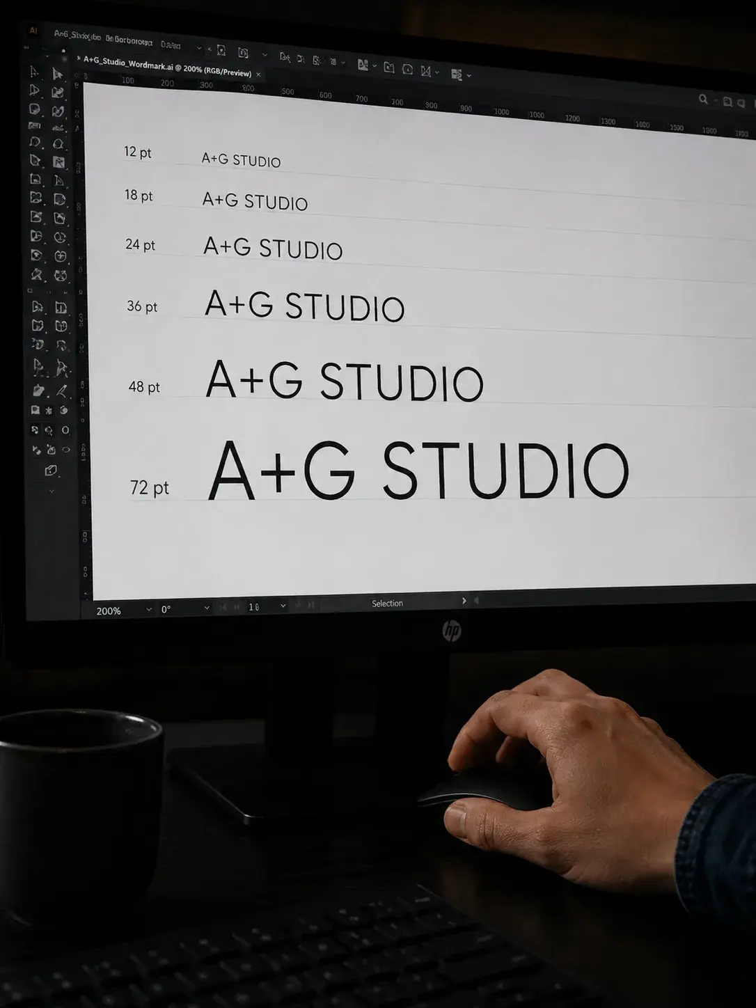 Écran ordinateur – hiérarchie typographique, corps de texte, studio