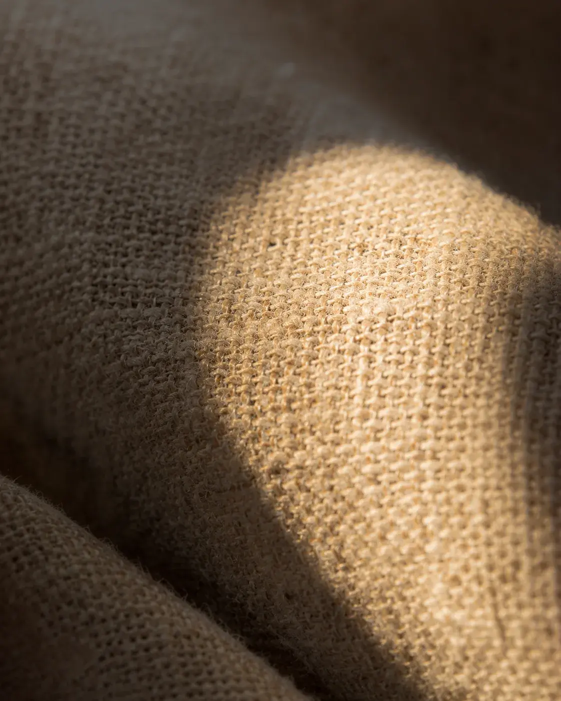 Macro texture tissu jute avec lumière naturelle – fibre naturelle beige tressée
