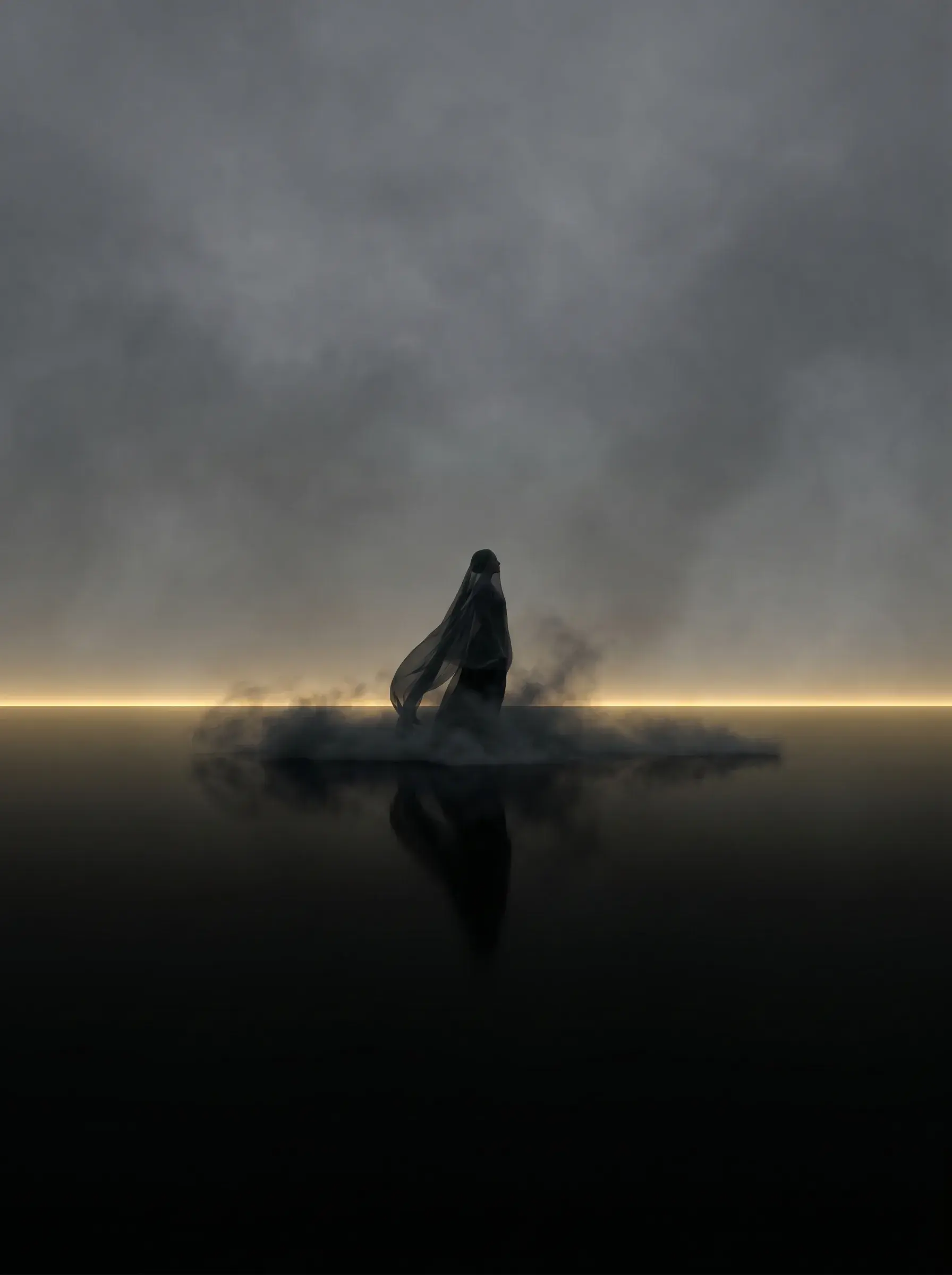 Silhouette féminine très lointaine enveloppée dans voile sombre – sol miroir, liseré lumineux, ciel gris