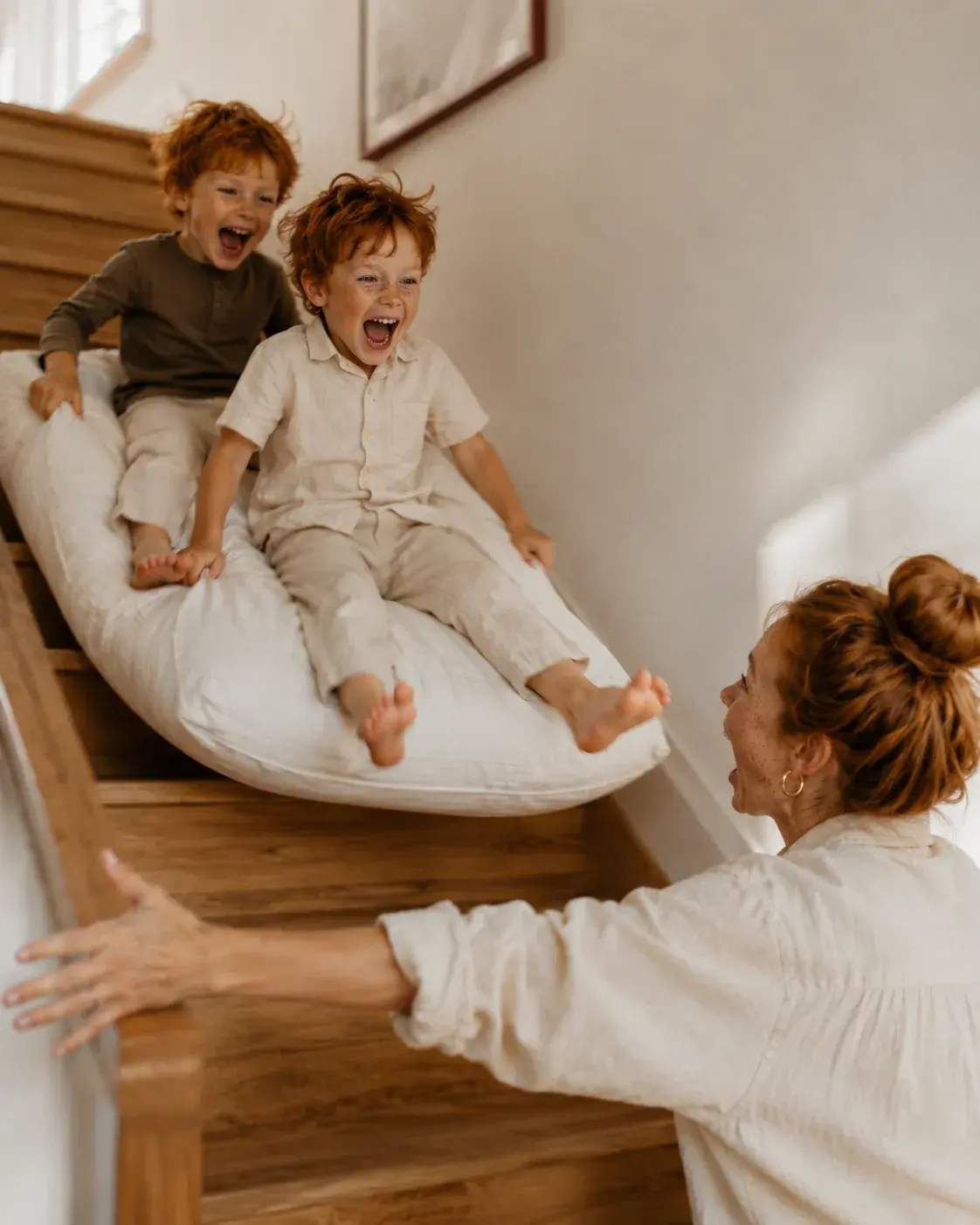 Glissade improvisée dans l'escalier